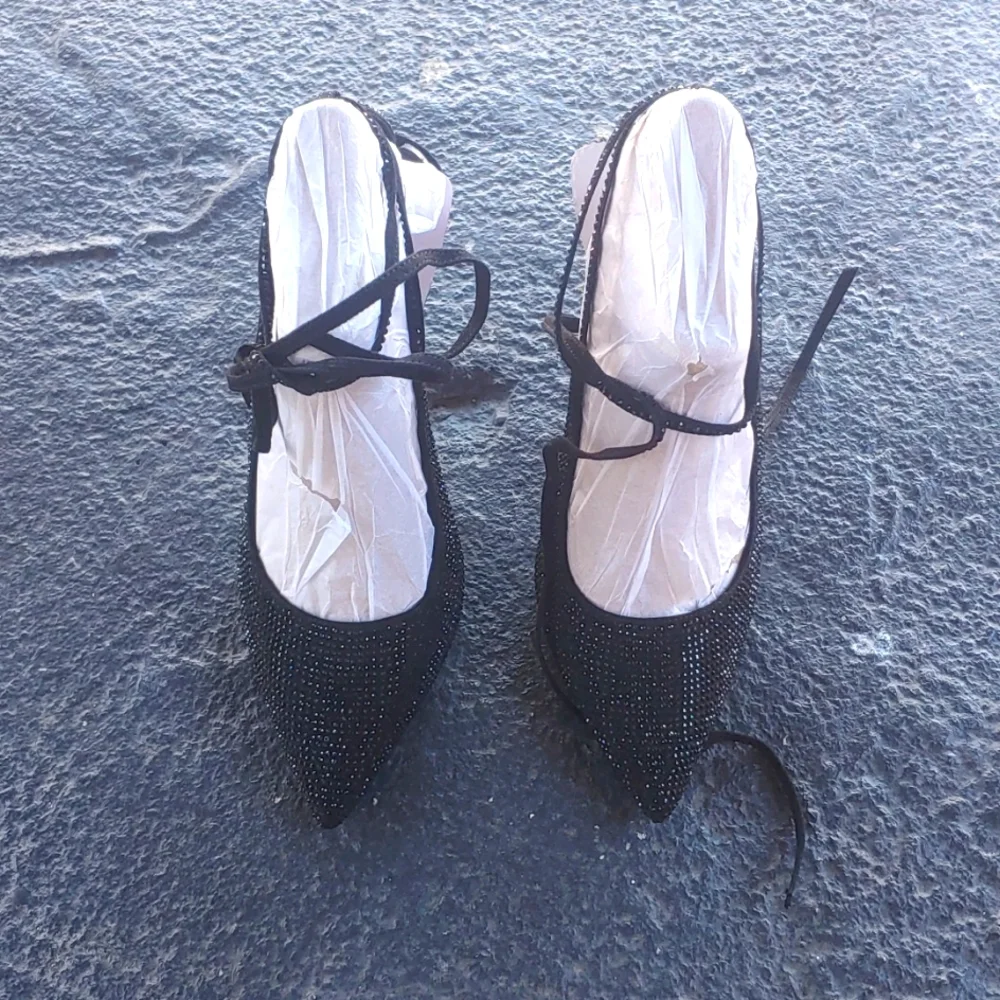 Gianni Bini woman high heel shoes - Picture 2 of 7